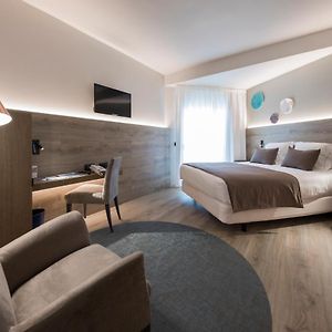 Camera con letto king size